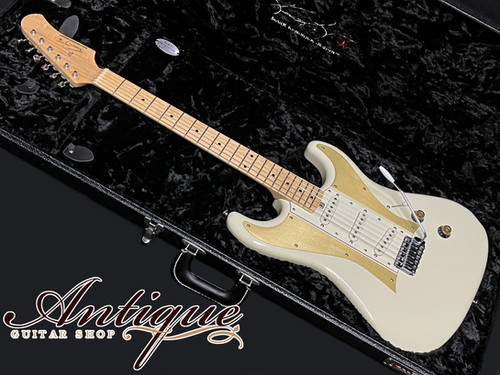 MARK KENDRICK DESIGN CORSAIR Olympic White w/Gold Anodized