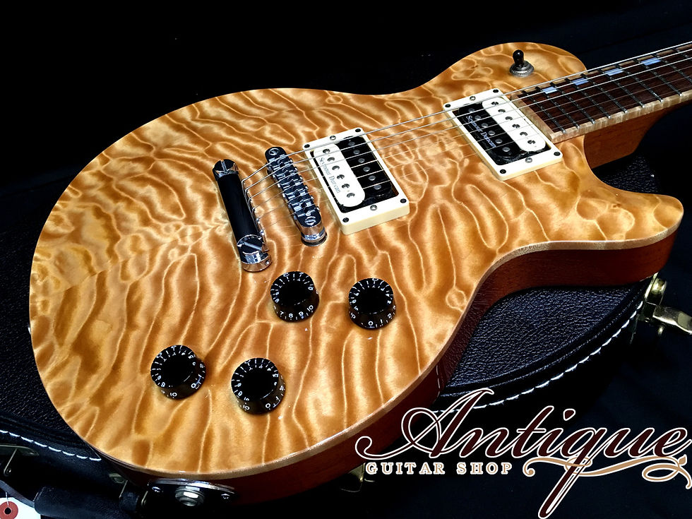 サムネイル： David Thomas McNaught Vintage Single Cut ‘05年製 Natural w/ Diamond Quilt 3.7kg