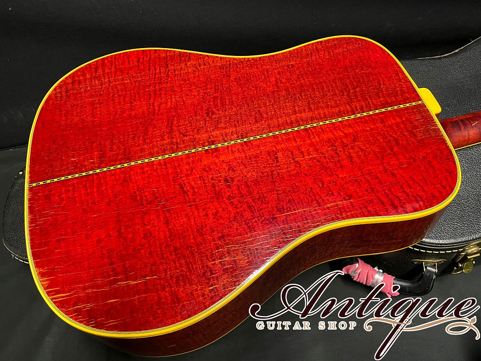 サムネイル： Gibson Dove N ADJ 1969年製 Blonde /Figured Body&Neck Full-Original