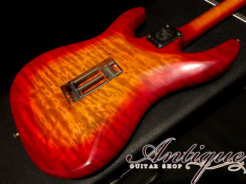 Valley Arts Custom Pro USA Steve Lukather Model 1990年製 Fireburst