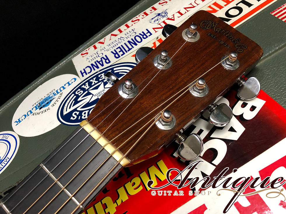 サムネイル： Martin D-28 Lefty 1971年製 Natural Square Rod w/ Original Blue Hard Case