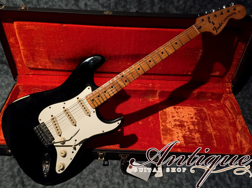 Fender Stratocaster 1974年製 Black Maple Neck w/Staggered PU EX+++