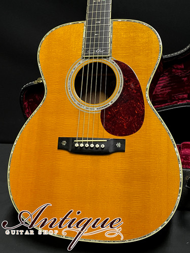 Martin Limited Edition 000-42EC First Eric Clapton Signature