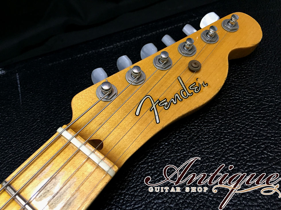 サムネイル： Fender Custom Shop TBC La Cabronita Especial 2PU Relic Dakota Red 2009 Limited