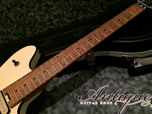 Peavey USA EVH Wolfgang Standard 1997年製 Gross Ivory w/Flame