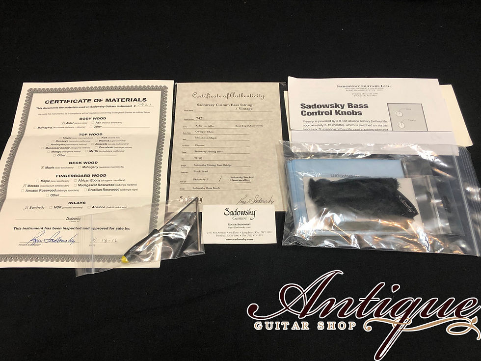 サムネイル： Sadowsky NYC Custom Bass 5string Vintage PJ 2016年製 Olympic White 3.8kg