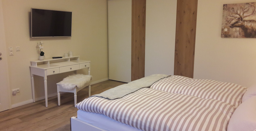 Ferienwohnung Schlafzimmer Kleiderschrank