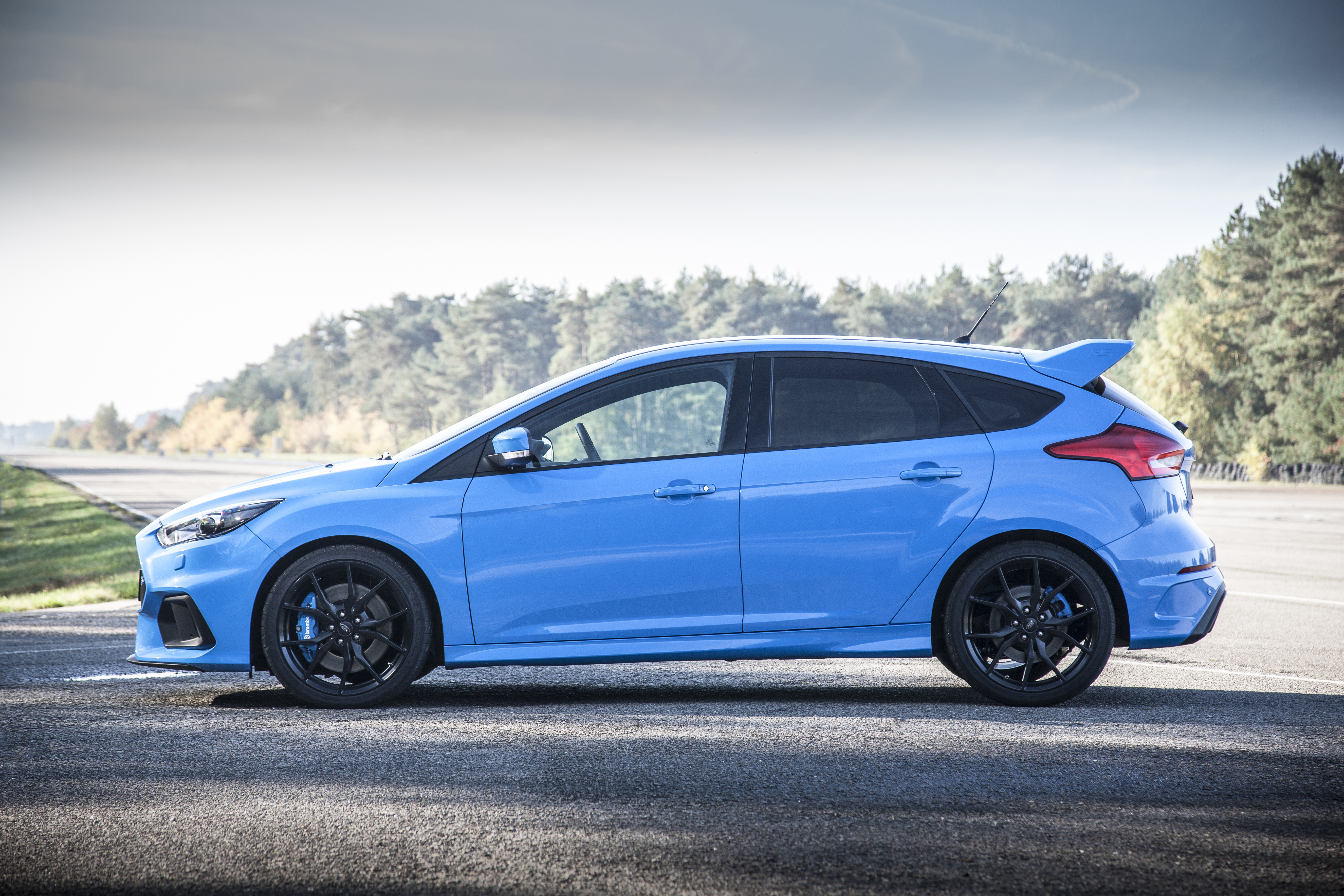 Ford Focus Rs 16 Hothatchring