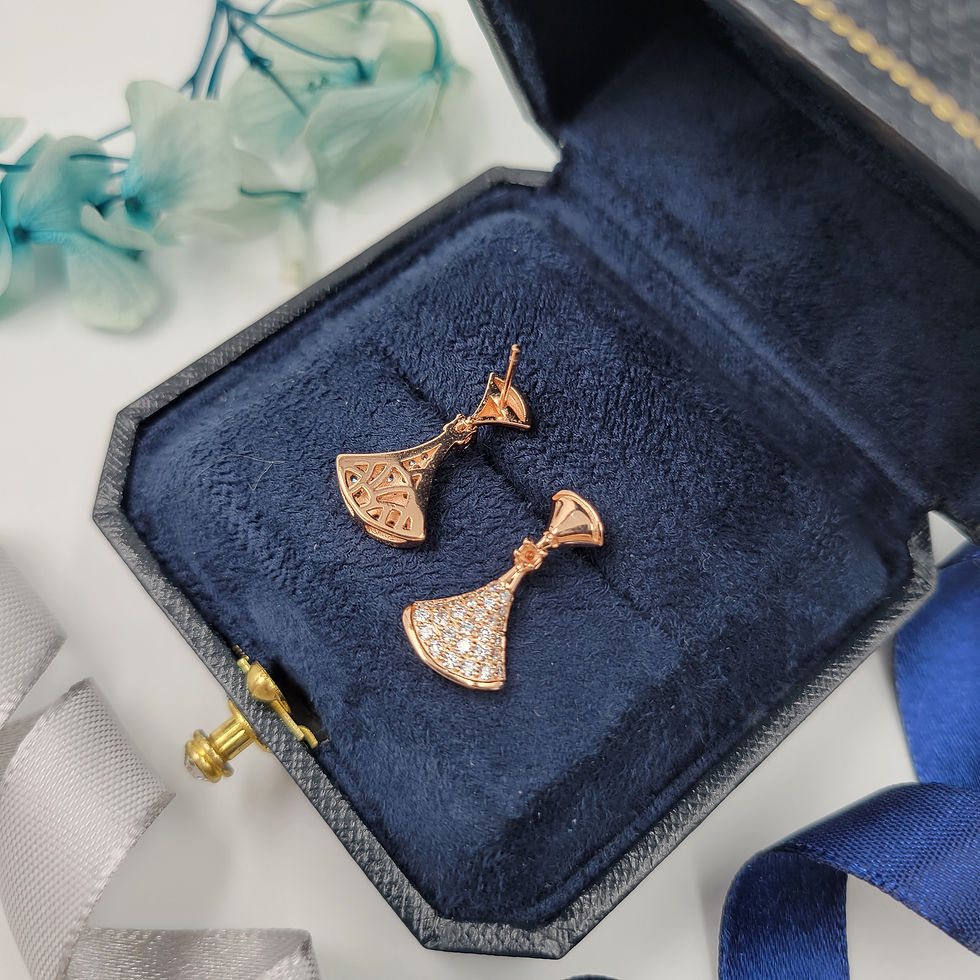 Thumbnail: ME104 - Rose Gold Fan-Shape Zirconia Dangling Earrings - 玫瑰金扇形鋯石耳墜