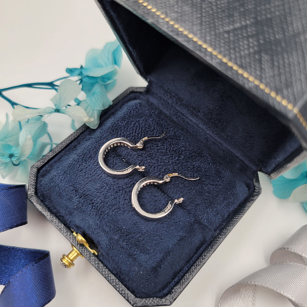 Thumbnail: ME103 - Baguette Cut Cubic Zirconia Hoop Earrings - 梯方鋯石耳圈
