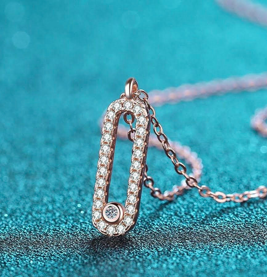 Thumbnail: MN98 - 0.28 Carat Rose Gold Moissanite Oval Frame Necklace - 28份玫瑰金莫桑石橢圓頸鏈