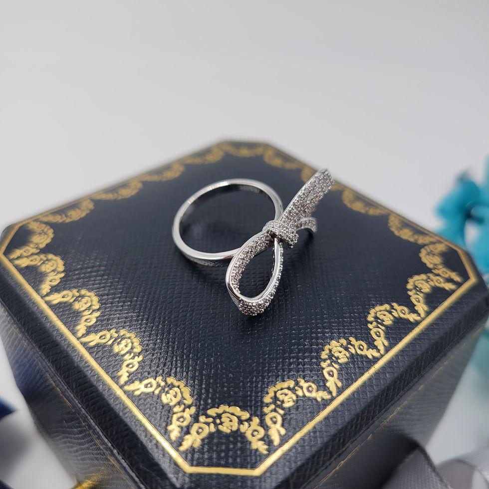 Thumbnail: MR221 - Moissanite Ribbon Ring - 莫桑石蝴蝶結戒指