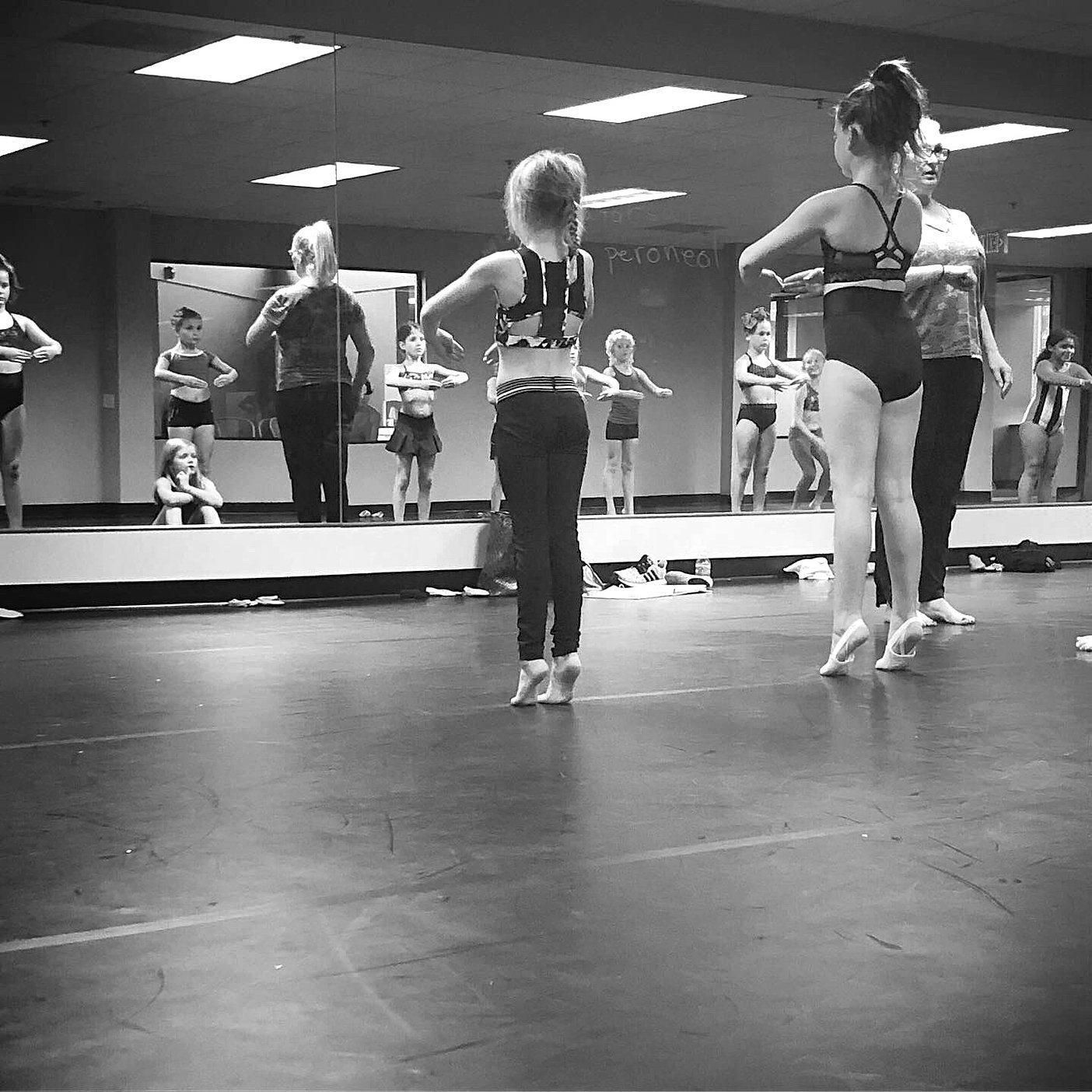 NO LIMITS/ Dance and Acrobatics/ Omaha, Nebraska