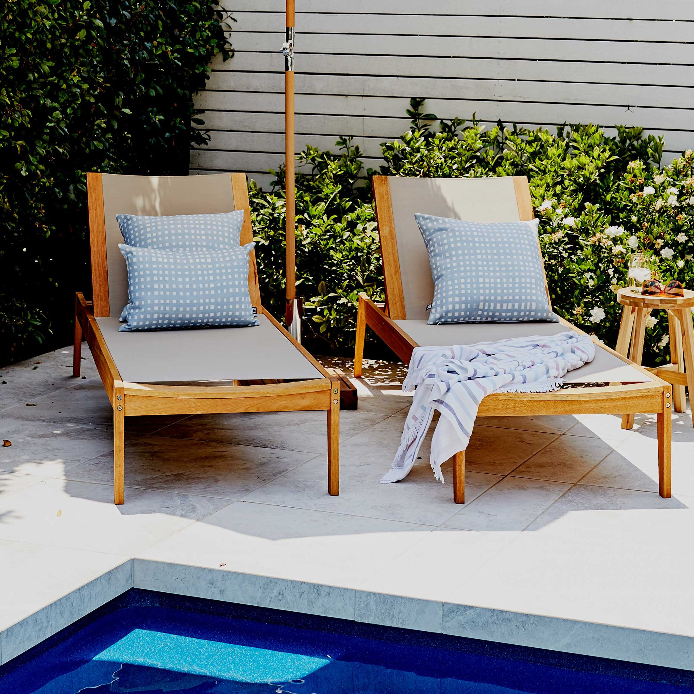 Blurred Lines Cushion Powder Blue (Three Birds)