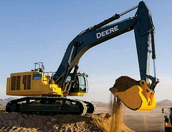 Excavator - John Deere 870 G.png