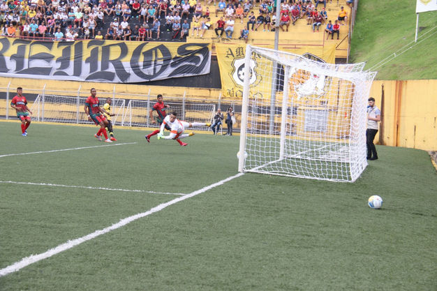 Meninos do Tigre do ABC estreiam com vitória na abertura da Copinha.