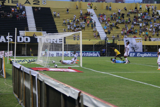 Tigre faz promoção na semana das Mulheres, elas pagam meia entrada para jogo contra Audax.