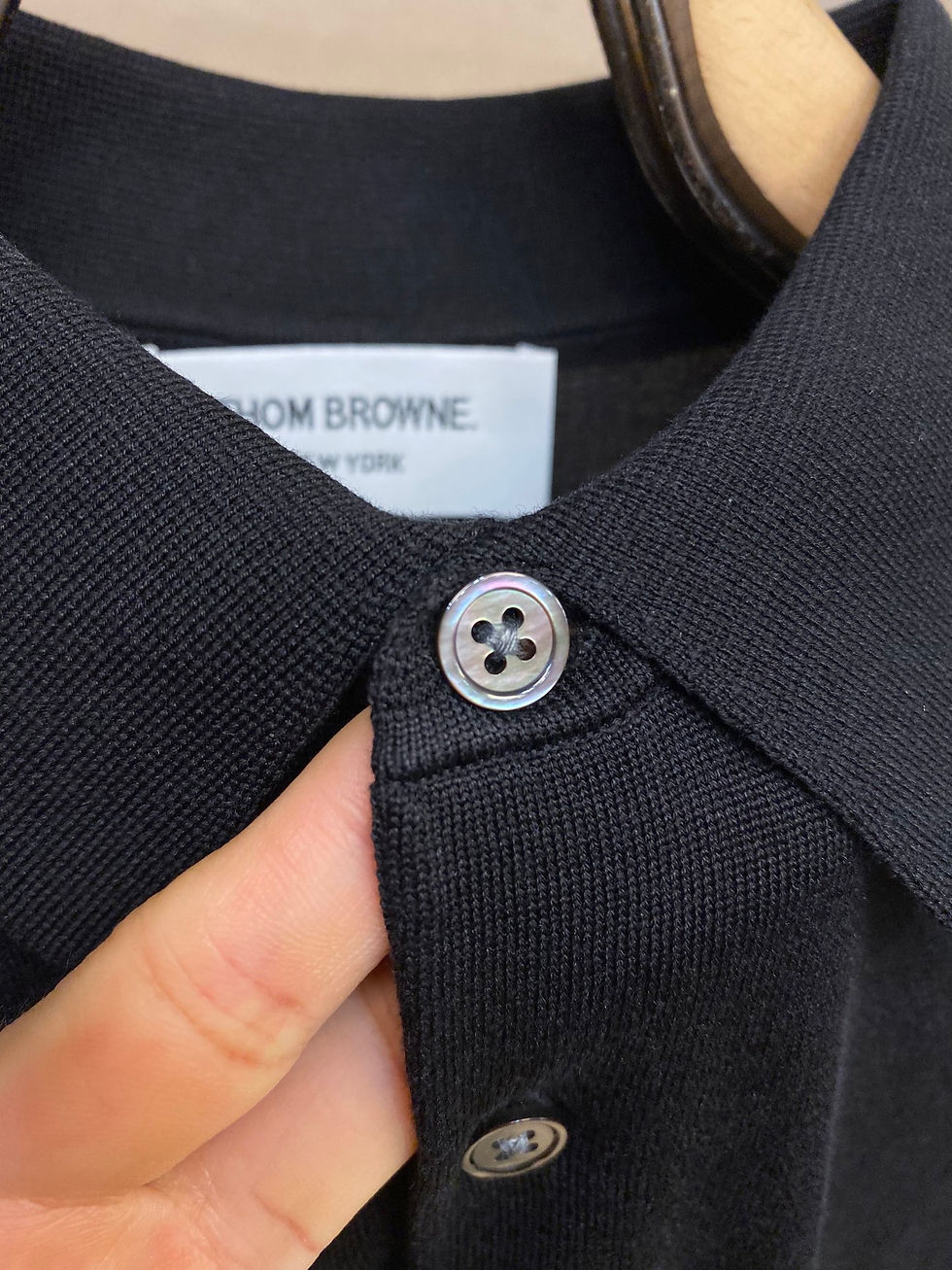섬네일: Thom Browne 반팔 니트 폴로 셔츠