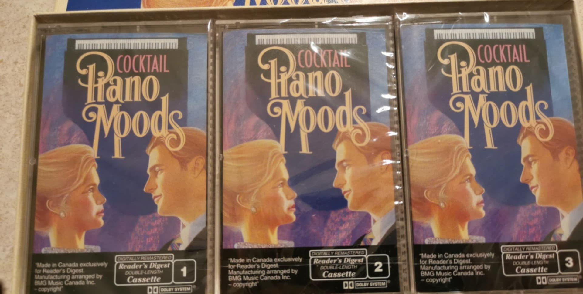 Ensemble de 3 cassettes 4 pistes neuf