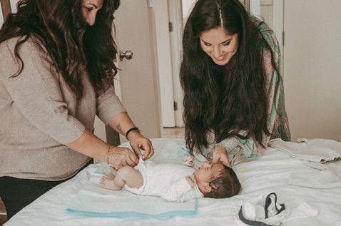 Lifestyle newborn and family photo shoot in Auckland