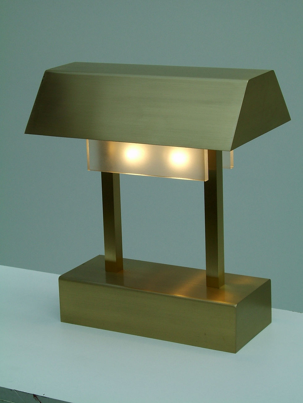 Miniaturbild: Tischlampe aus Messing