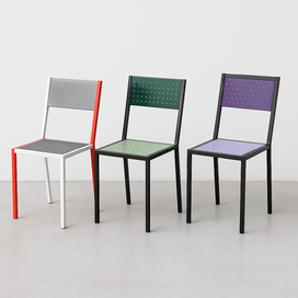 Chaises en acier, tôle perforée.
Mobilier sur mesure Toulouse.
Finition peinture.