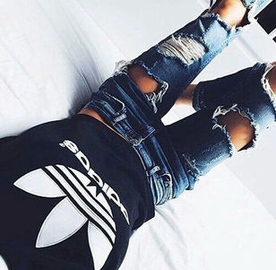 LOS JEANS QUE NO TE PUEDEN FALTAR