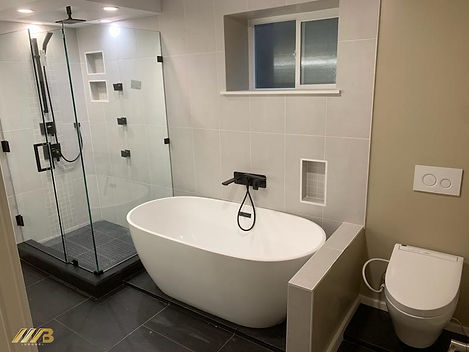 shower and Tub 4.jpg