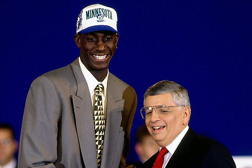 PI_NBA_Minnesota_Timberwolves_Kevin_Garnett_draft_120814.vresize.1024.576.high.59.jpg