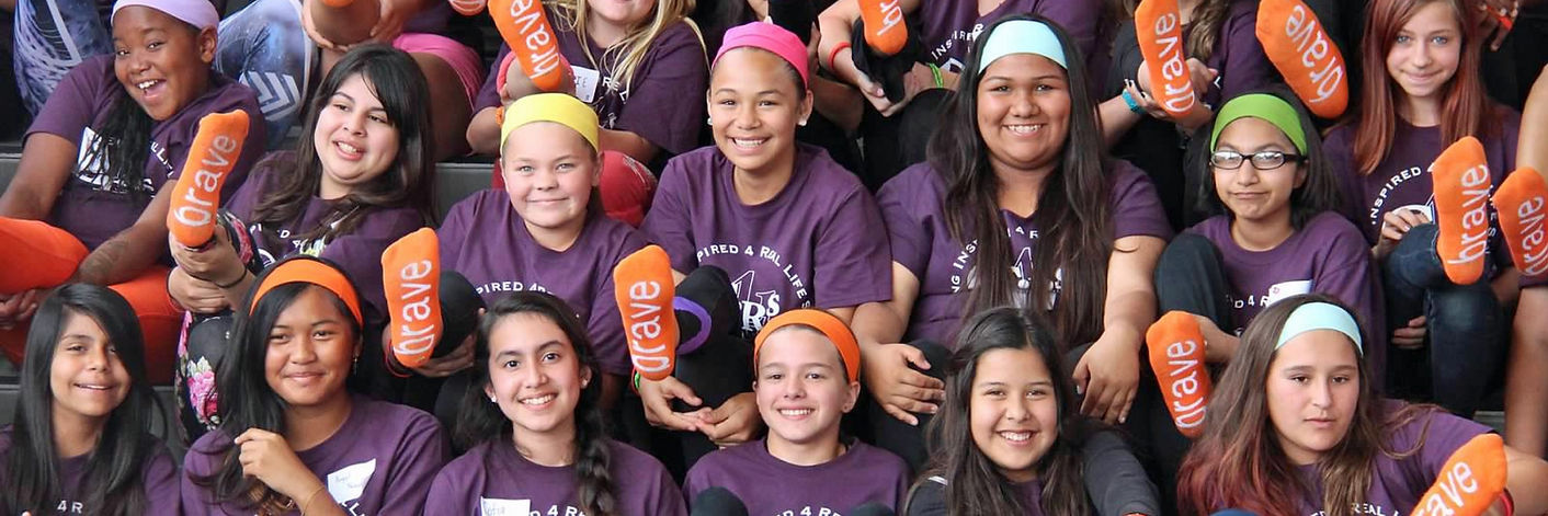 4GIRLS-Brave-team-3000x1000_c.jpeg