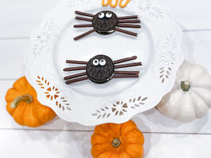 The Sweetest Spider Cookies for Halloween