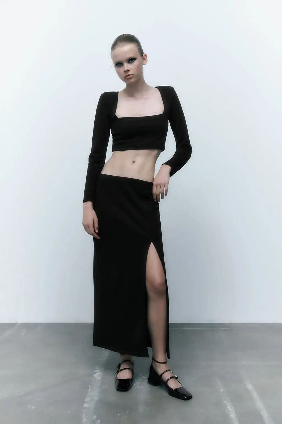 Thumbnail: 2204RM674