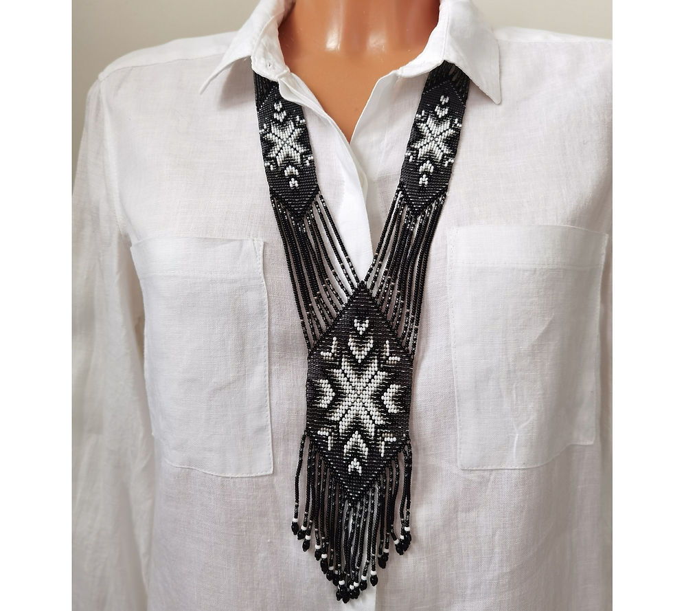 Miniatiūra: Beaded necklace