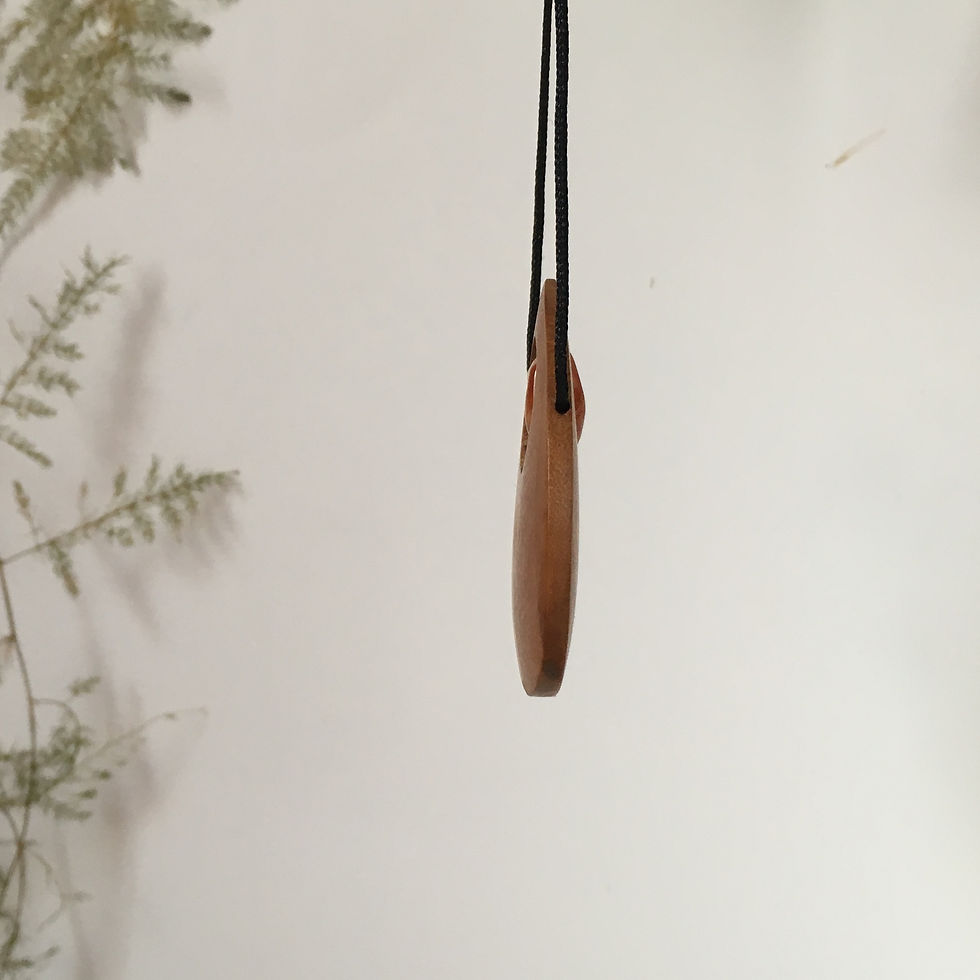 Miniatiūra: WOODEN AMBER UNIQUE HANDMADE PENDANT