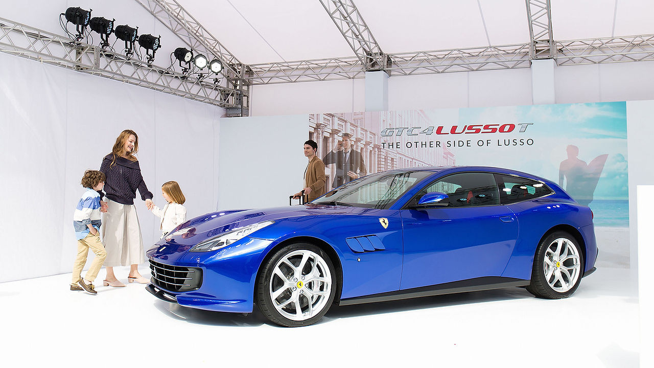 Ferrari GTC4 Lusso T