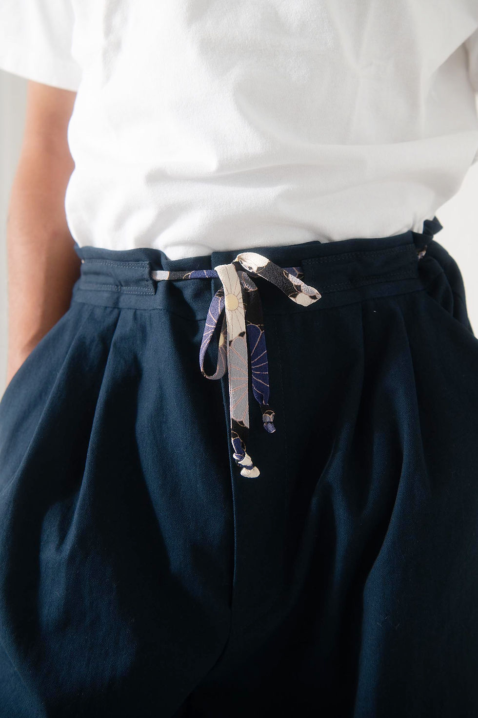 Miniaturbild: PLISSIERTE HOSE AUS CANVAS