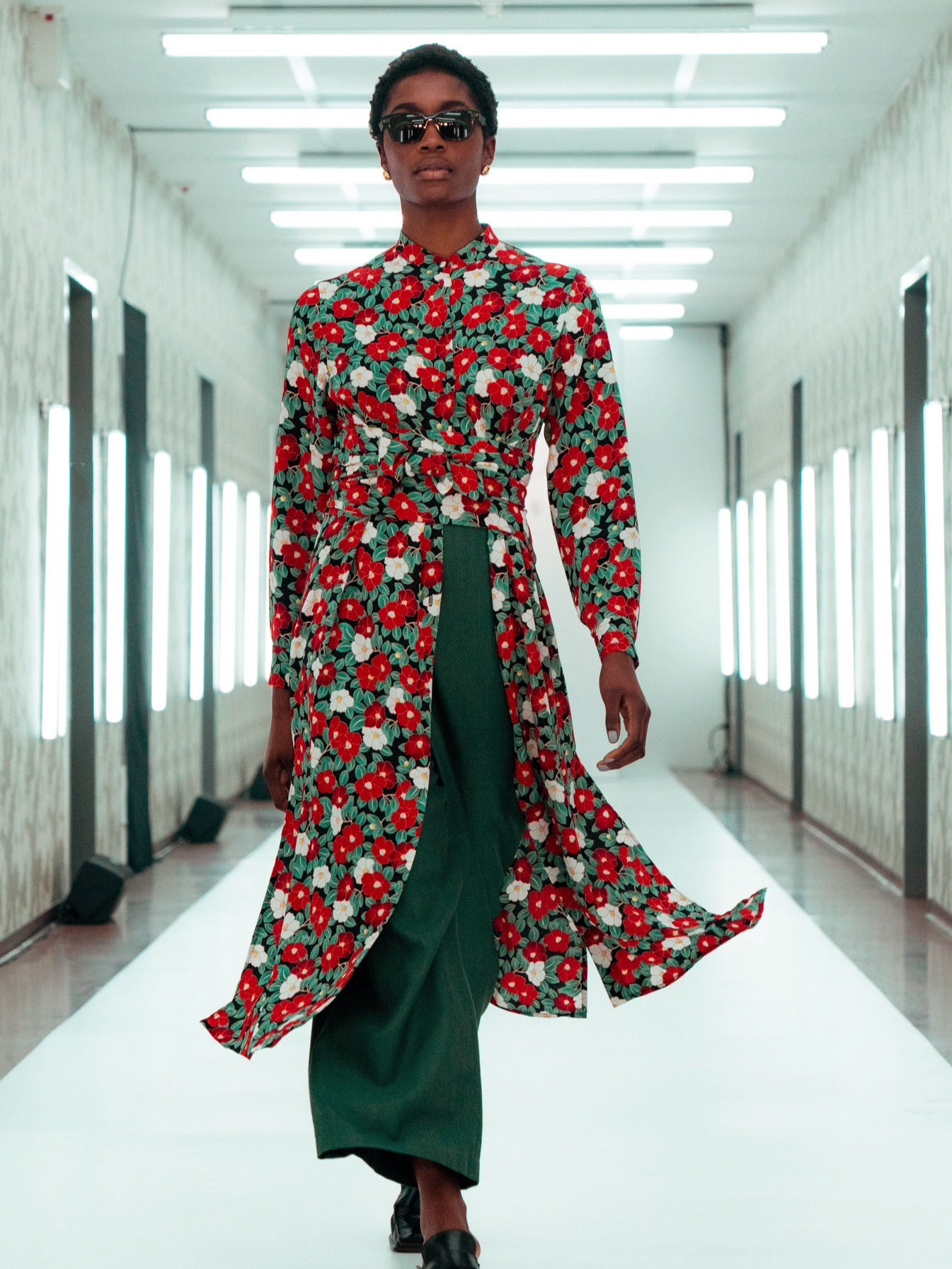 シグネチャーラップドレス