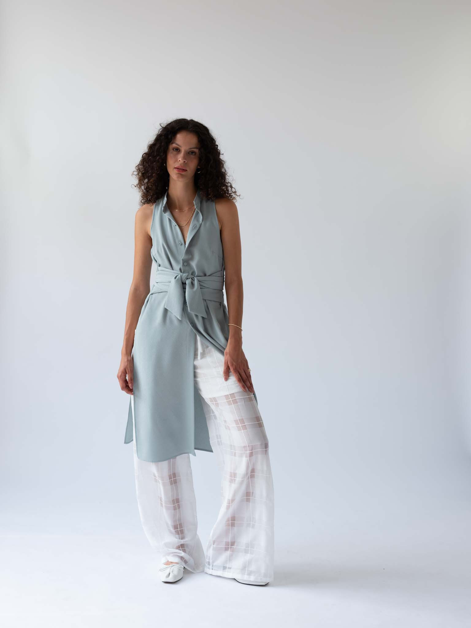 ノースリーブロングラップブラウス