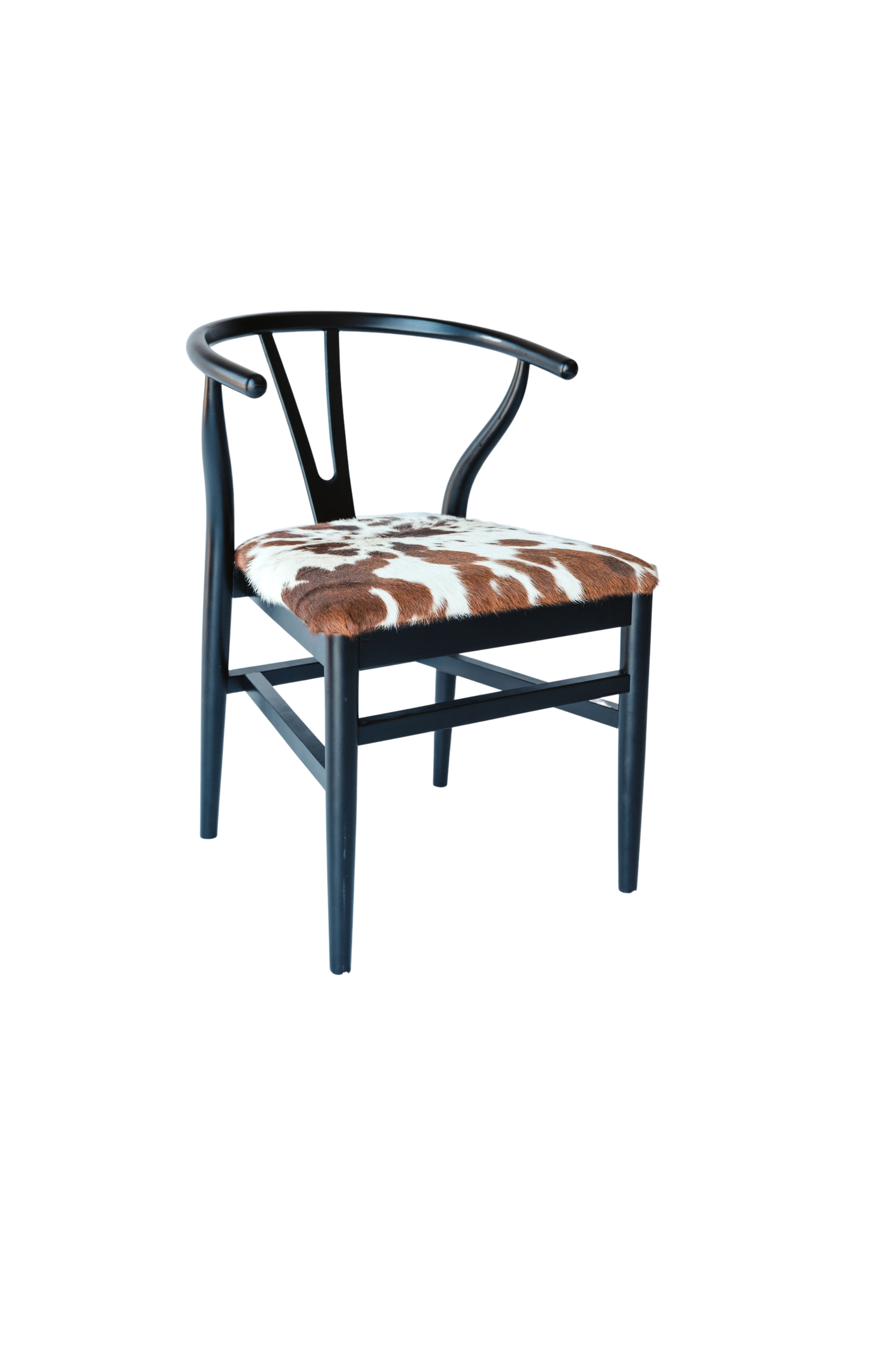 Black Wishbone Chair - Cow Hide Cushion [QTY: 200, 21"W x 29.5"H]