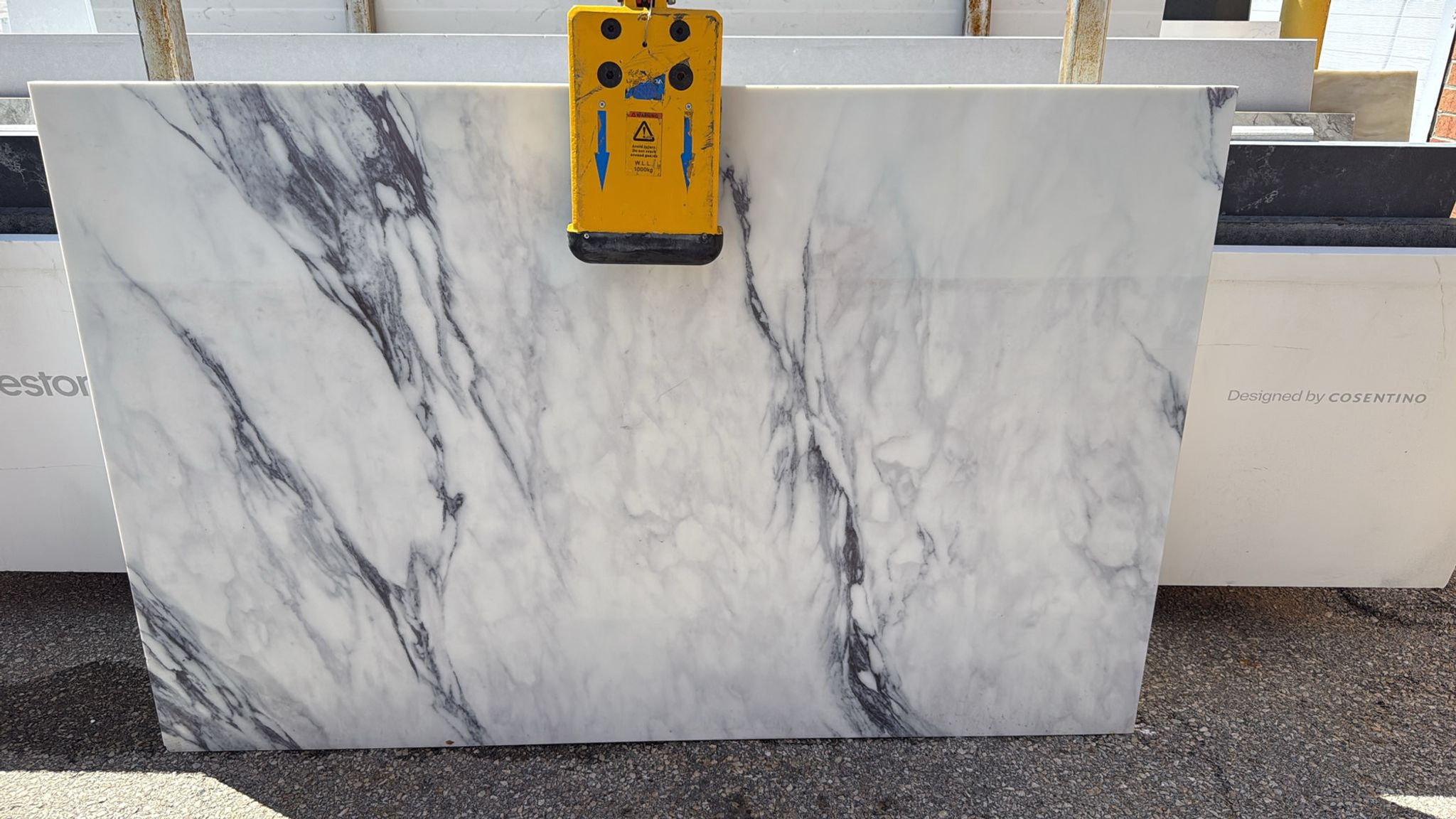 Quartz H001 64" x 41.5"