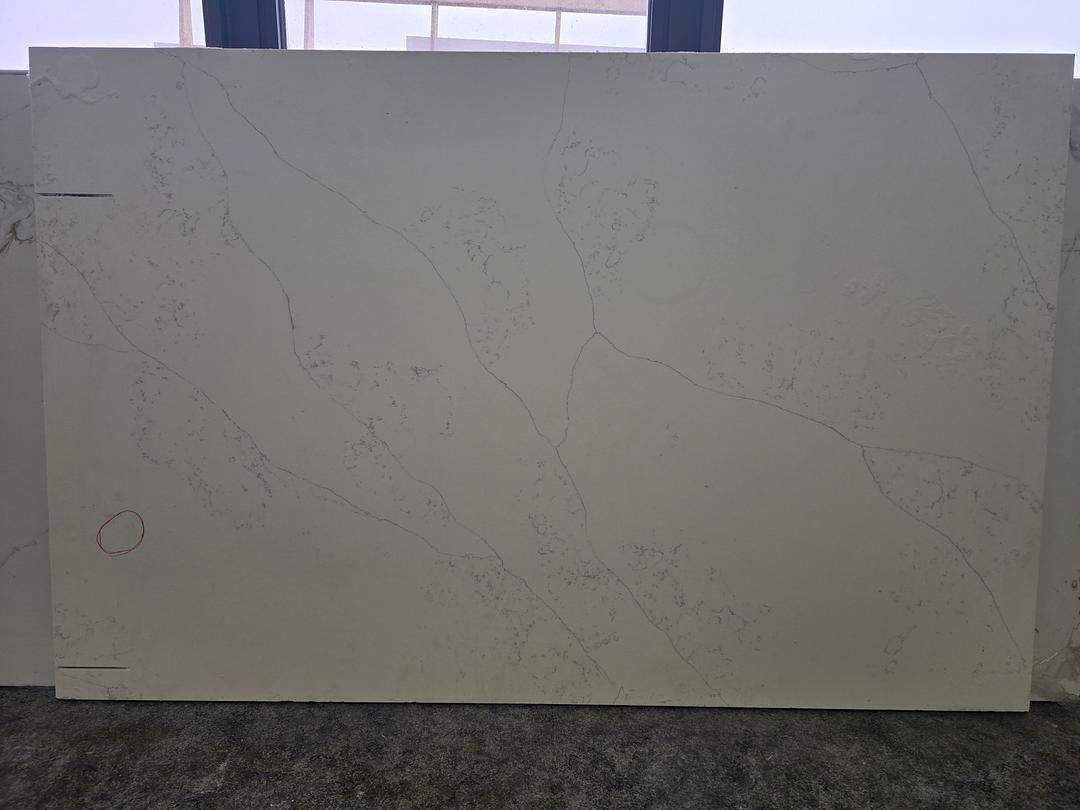 Quartz MSI Ruccio 3CM 52" x 27"