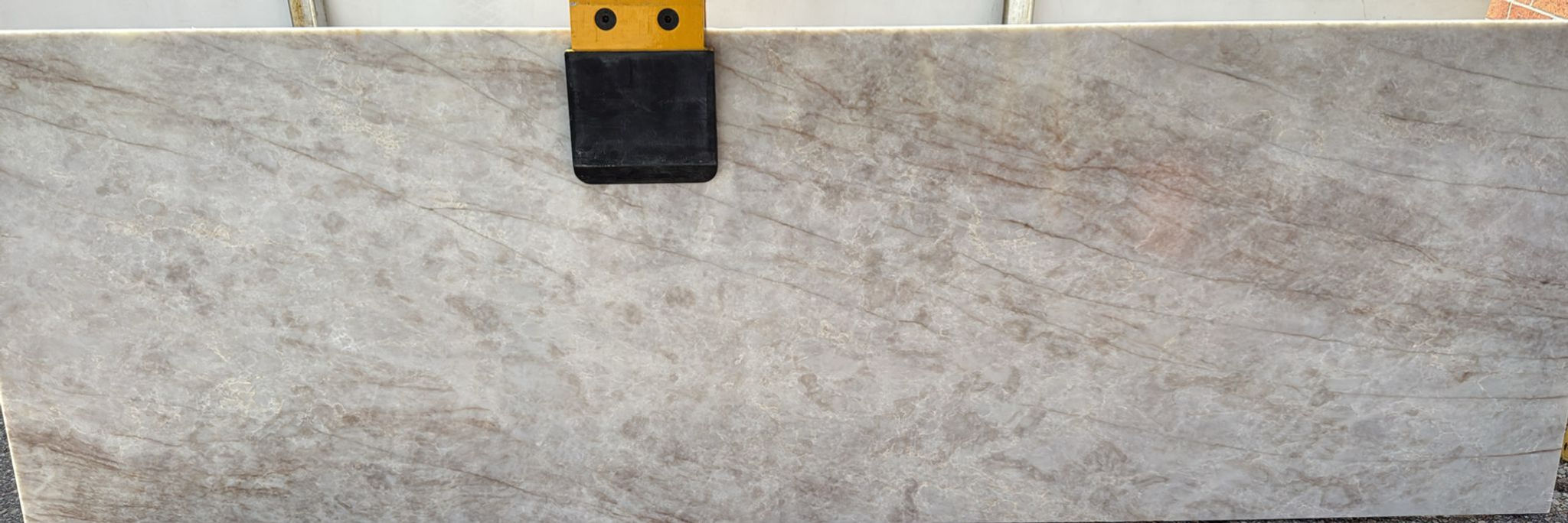 Quartz Taj 2 97"x 32"