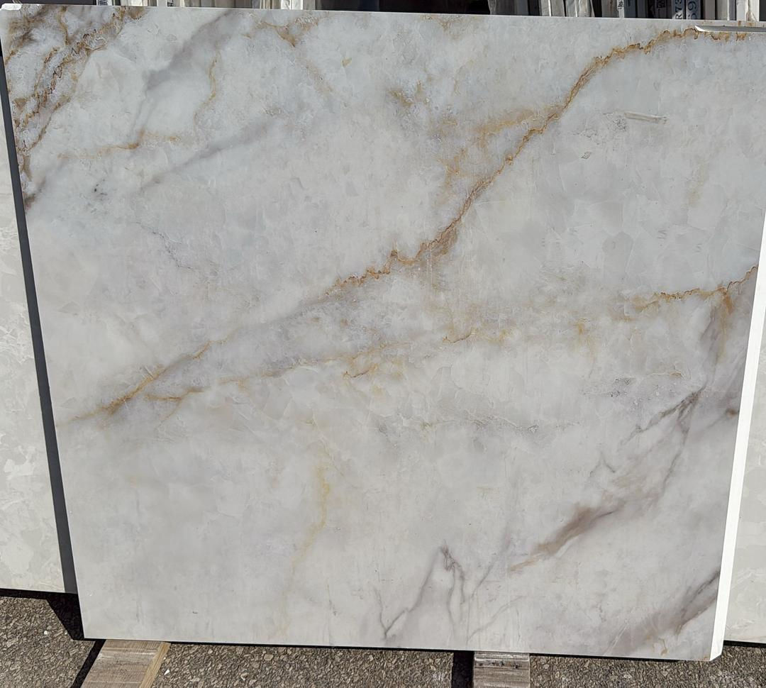 Quartz Goodstone 1162 38" x36"