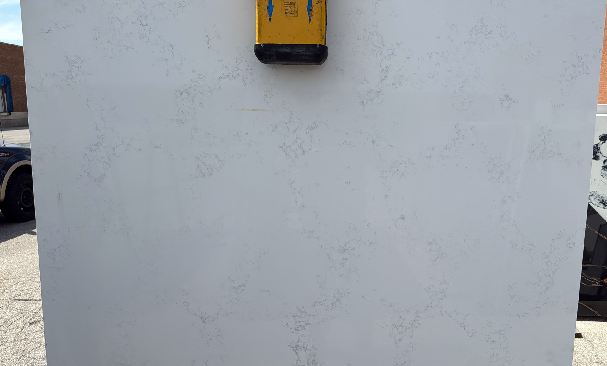 Quartz Vantage Carrara 69" x 49"