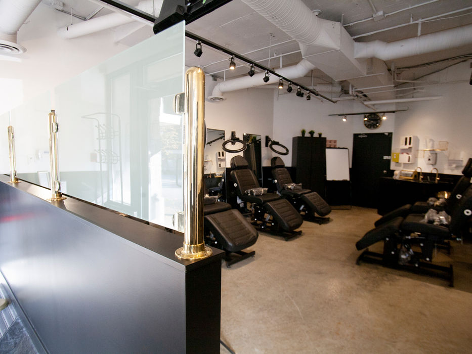 Privacy Screen for Hair Salon in Yaletown