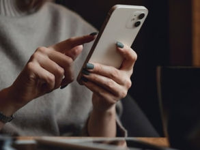 9 Ways to Market Your Used Cell Phone Business