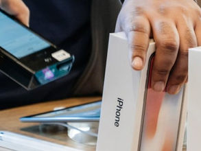 What Benefit Does a Wholesaler Offer a Retailer?