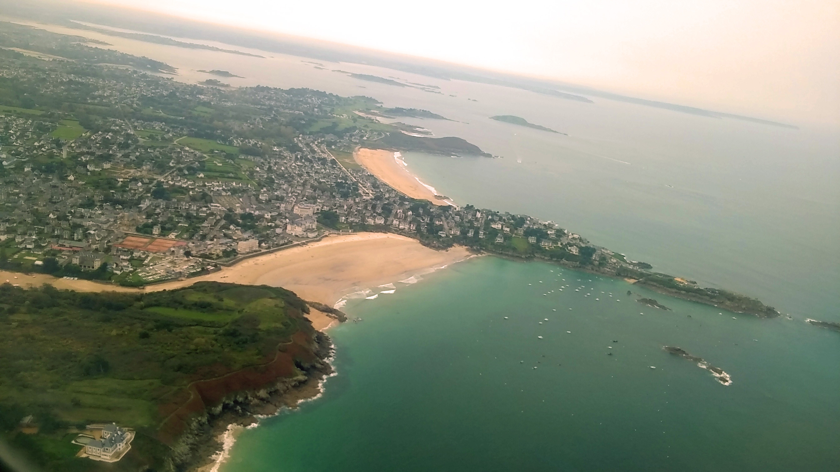 HÉBERGEMENT escalebretagne