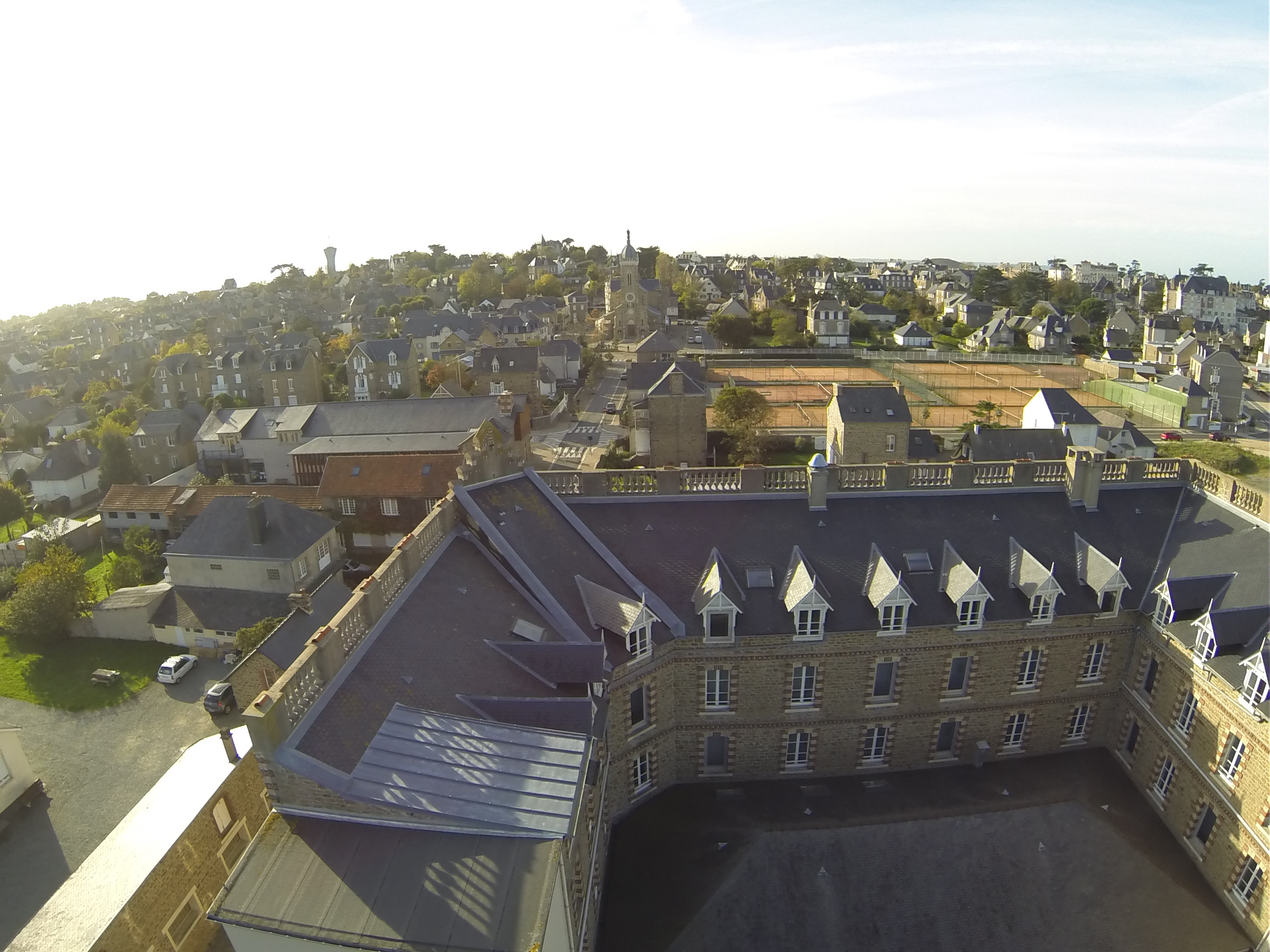 HÉBERGEMENT escalebretagne