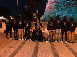 photo5969594196425814262